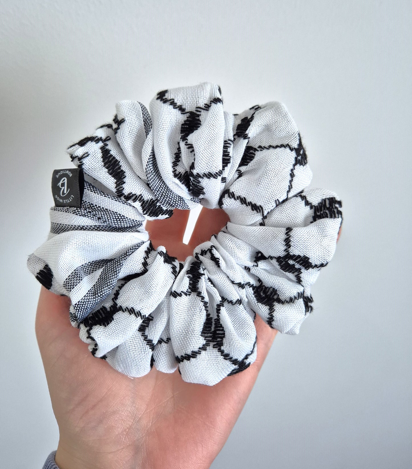 Keffiyeh Scrunchies (4 Colours)