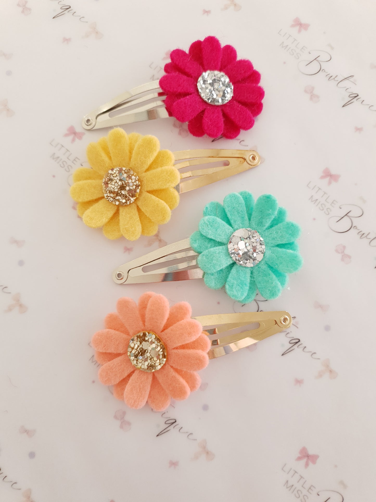 Bright Daisy Snap Clips